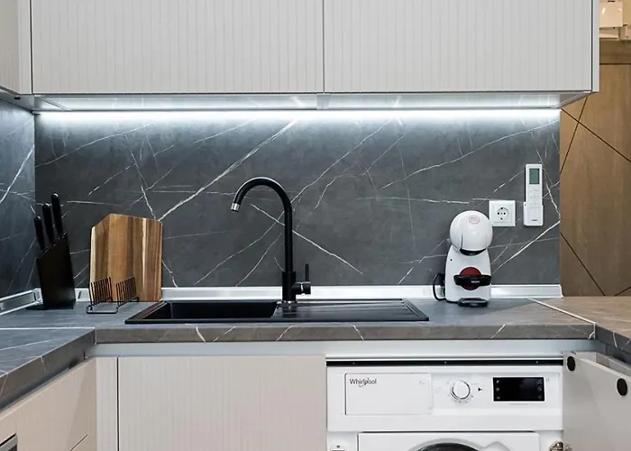 Stylish With Balcony - Bella Vita, By Flat Mаnаger Διαμέρισμα