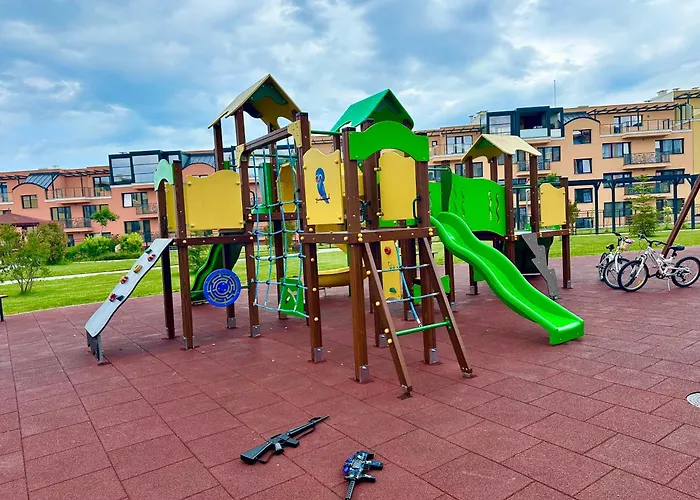 Апартамент Stylish With Balcony - Bella Vita, By Flat Mаnаger Варна